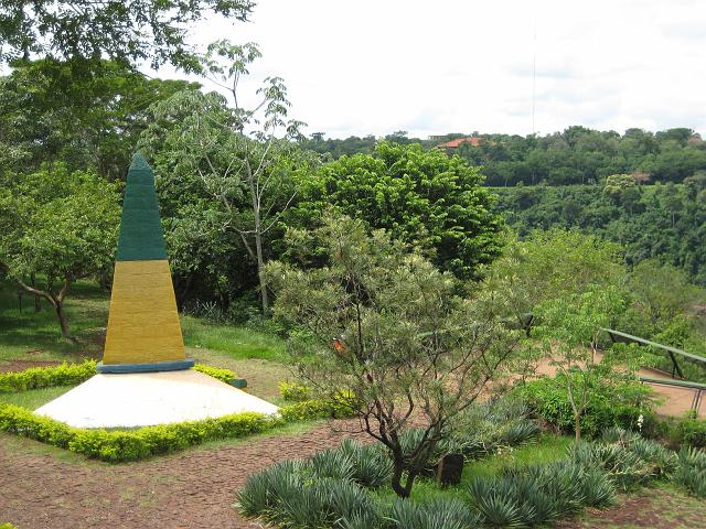 IMG_1690.JPG - Brasilien Parana Foz do IguacuMarco das Tres Fronteiras