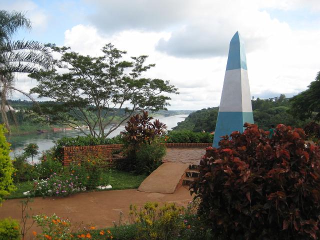 IMG_1752.JPG - Argentinien Puerto IguazúMarco das Tres Fronteiras