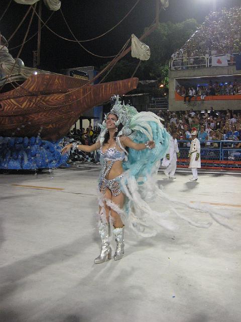 IMG_6515.JPG - Brasilien Rio de JaneiroSambodormoDesfile da Campeã