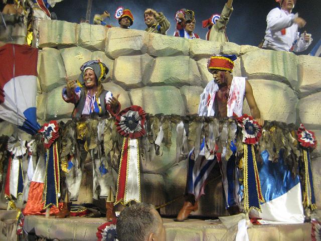 IMG_6525.JPG - Brasilien Rio de JaneiroSambodormoDesfile da Campeã