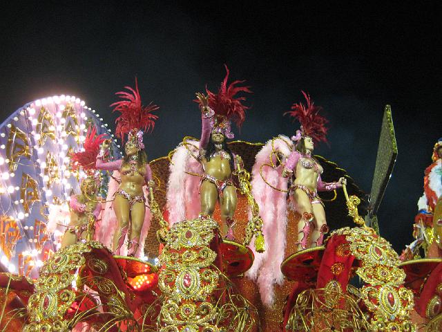 IMG_6539.JPG - Brasilien Rio de JaneiroSambodormoDesfile da Campeã