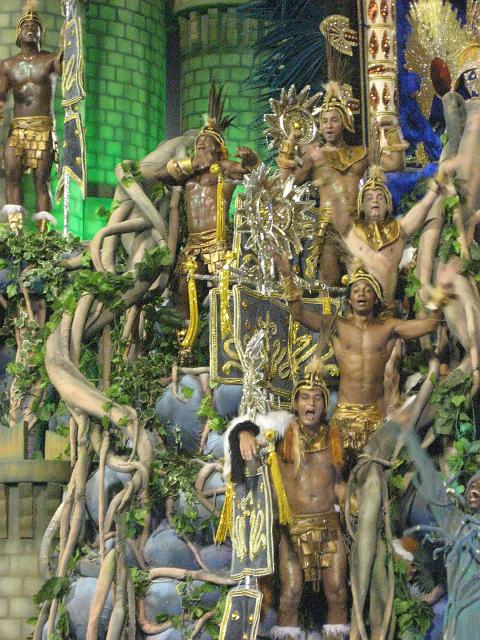 IMG_6648.JPG - Brasilien Rio de JaneiroSambodromoDesfile da Campeã